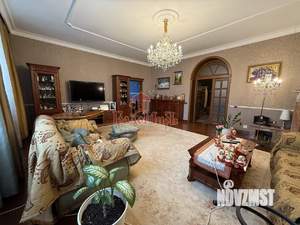 Коттедж 444м&sup2;, 3-этажный, участок 11 сот.  