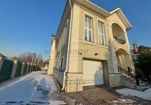 Дом 780м², 3-этажный, участок 15 сот.  