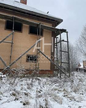 Дом 260м², 2-этажный, участок 12 сот.  