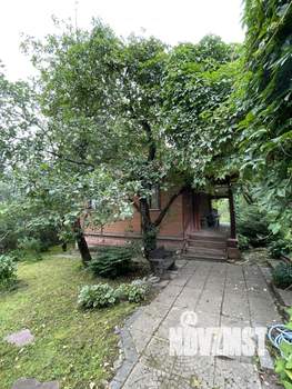 Дом 100м², 2-этажный, участок 8 сот.  