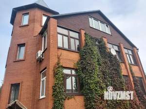 Коттедж 460м², 3-этажный, участок 9 сот.  