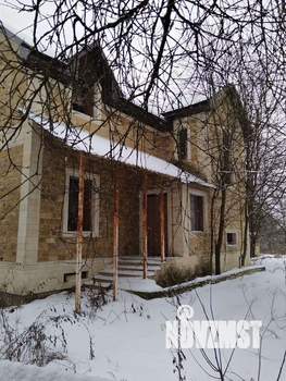 Дом 390м&sup2;, 2-этажный, участок 27 сот.  