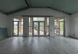 Дом 136м&sup2;, 1-этажный, участок 6 сот.  