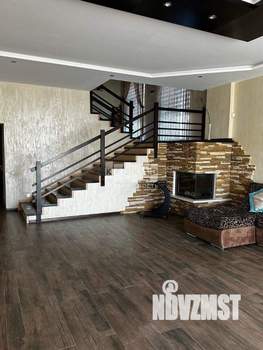 Дом 350м&sup2;, 2-этажный, участок 10 сот.  