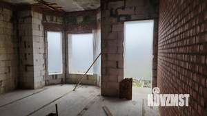 Дом 643м&sup2;, 2-этажный, участок 10 сот.  