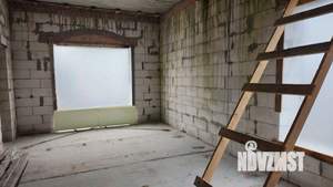 Дом 643м&sup2;, 2-этажный, участок 10 сот.  