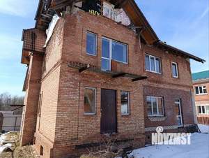 Дом 445м², 2-этажный, участок 6 сот.  