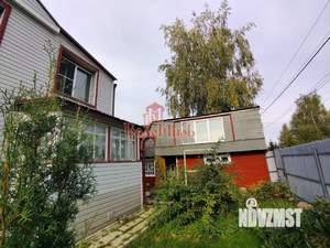 Дом 108м², 2-этажный, участок 10 сот.  