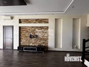 Дом 350м&sup2;, 2-этажный, участок 10 сот.  