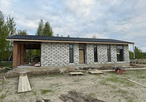 Дом 136м&sup2;, 1-этажный, участок 6 сот.  