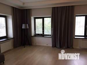 Дом 244м&sup2;, 3-этажный, участок 7 сот.  