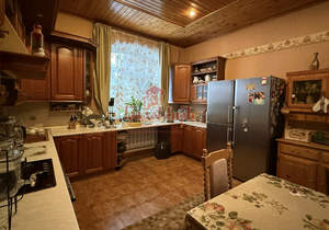 Дом 444м&sup2;, 3-этажный, участок 11 сот.  