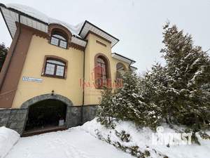 Коттедж 444м&sup2;, 3-этажный, участок 11 сот.  