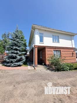 Коттедж 220м², 2-этажный, участок 10 сот.  