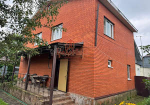 Дом 120м², 2-этажный, участок 8 сот.  