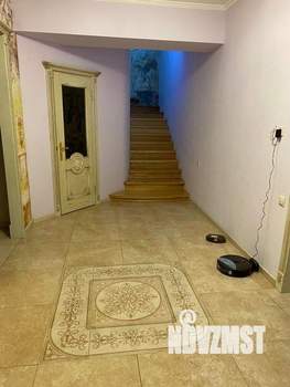 Таунхаус 440м², 3-этажный, участок 15 сот.  