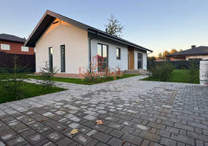 Дом 105м&sup2;, 1-этажный, участок 6 сот.  