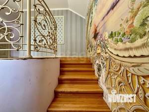 Дом 440м&sup2;, 3-этажный, участок 15 сот.  