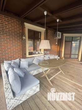 Дом 350м&sup2;, 2-этажный, участок 10 сот.  