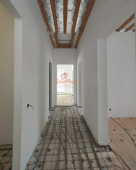 Дом 105м&sup2;, 1-этажный, участок 6 сот.  