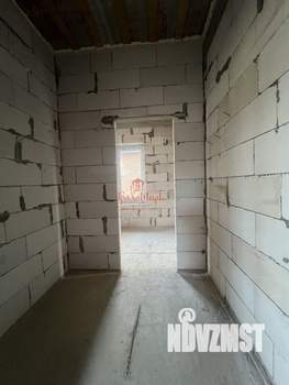 Дом 185м&sup2;, 2-этажный, участок 5 сот.  