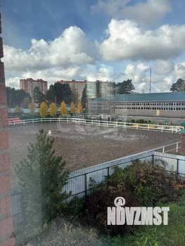 Дом 150м&sup2;, 3-этажный, участок 18 сот.  