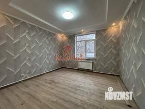 Дом 180м&sup2;, 2-этажный, участок 4 сот.  