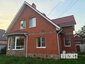 Дом 209м&sup2;, 2-этажный, участок 9 сот.  