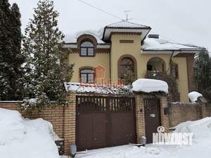 Коттедж 444м&sup2;, 3-этажный, участок 11 сот.  