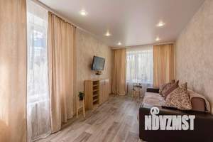 1-к квартира, посуточно, 42м2, 1/1 этаж