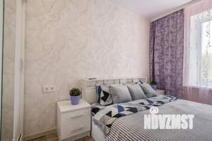 1-к квартира, посуточно, 42м2, 1/1 этаж