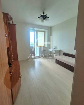 Студия квартира, на длительный срок, 30м2, 16/17 этаж