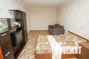 1-к квартира, посуточно, 38м2, 6/9 этаж