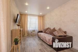 1-к квартира, посуточно, 42м2, 1/1 этаж