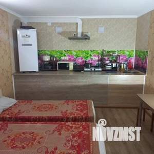 1-к квартира, посуточно, 14м2, 1/1 этаж