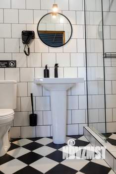 1-к квартира, посуточно, 14м2, 1/1 этаж