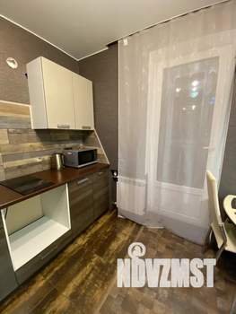 1-к квартира, посуточно, 38м2, 2/16 этаж