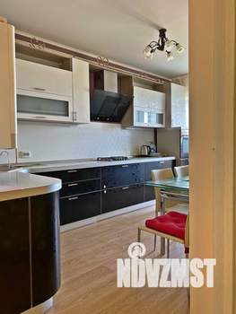 2-к квартира, посуточно, 68м2, 1/1 этаж