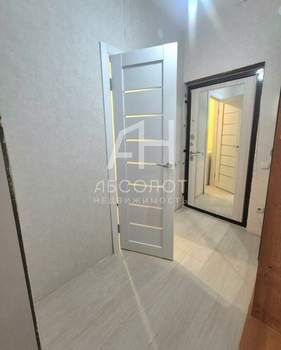 Студия квартира, на длительный срок, 30м2, 16/17 этаж