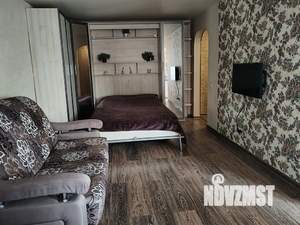 Студия квартира, посуточно, 32м2, 6/9 этаж