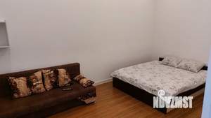 Студия квартира, посуточно, 39м2, 1/6 этаж