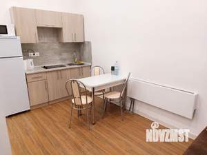 Студия квартира, посуточно, 40м2, 1/6 этаж