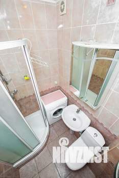 Студия квартира, посуточно, 46м2, 1/5 этаж