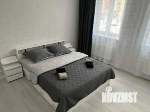 1-к квартира, посуточно, 37м2, 3/4 этаж