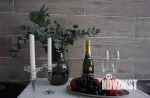 Студия квартира, посуточно, 35м2, 1/5 этаж