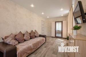 1-к квартира, посуточно, 42м2, 1/1 этаж