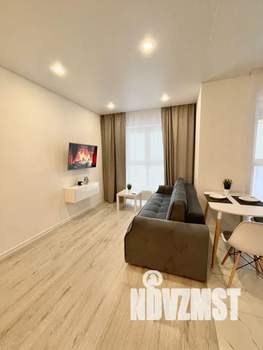 Студия квартира, посуточно, 35м2, 16/16 этаж