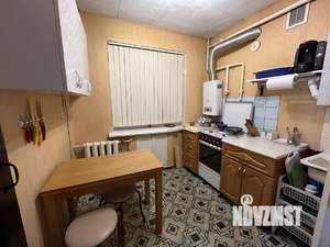 2-к квартира, вторичка, 44м2, 1/4 этаж