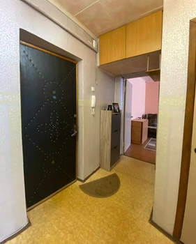 2-к квартира, вторичка, 45м2, 1/5 этаж