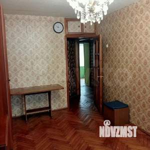 2-к квартира, вторичка, 42м2, 1/5 этаж